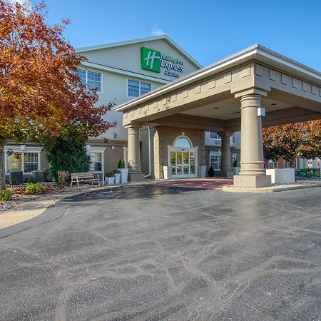 Holiday Inn Express Hotel & Suites Oshkosh - State Route 41 By Ihg Экстерьер фото