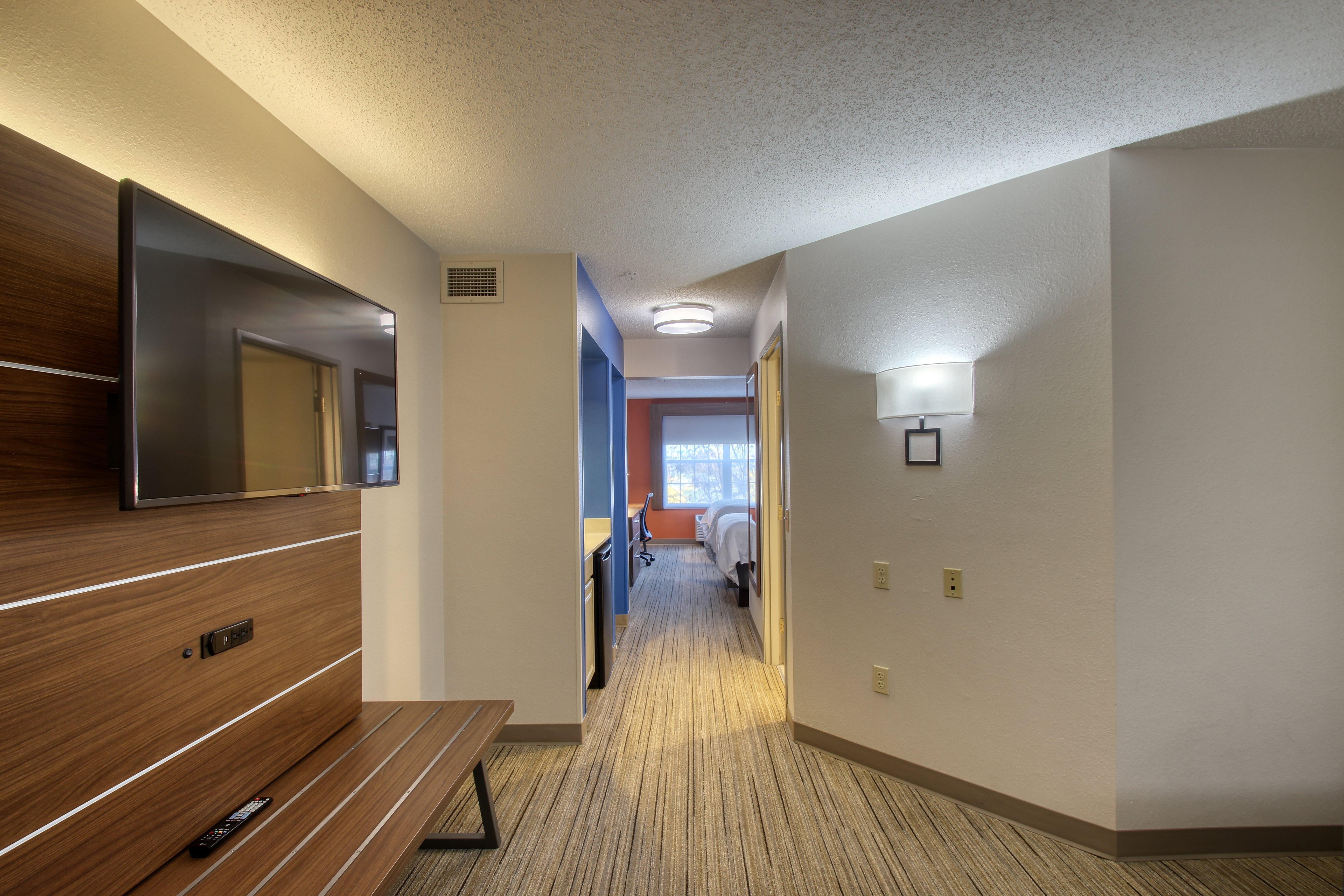 Holiday Inn Express Hotel & Suites Oshkosh - State Route 41 By Ihg Экстерьер фото