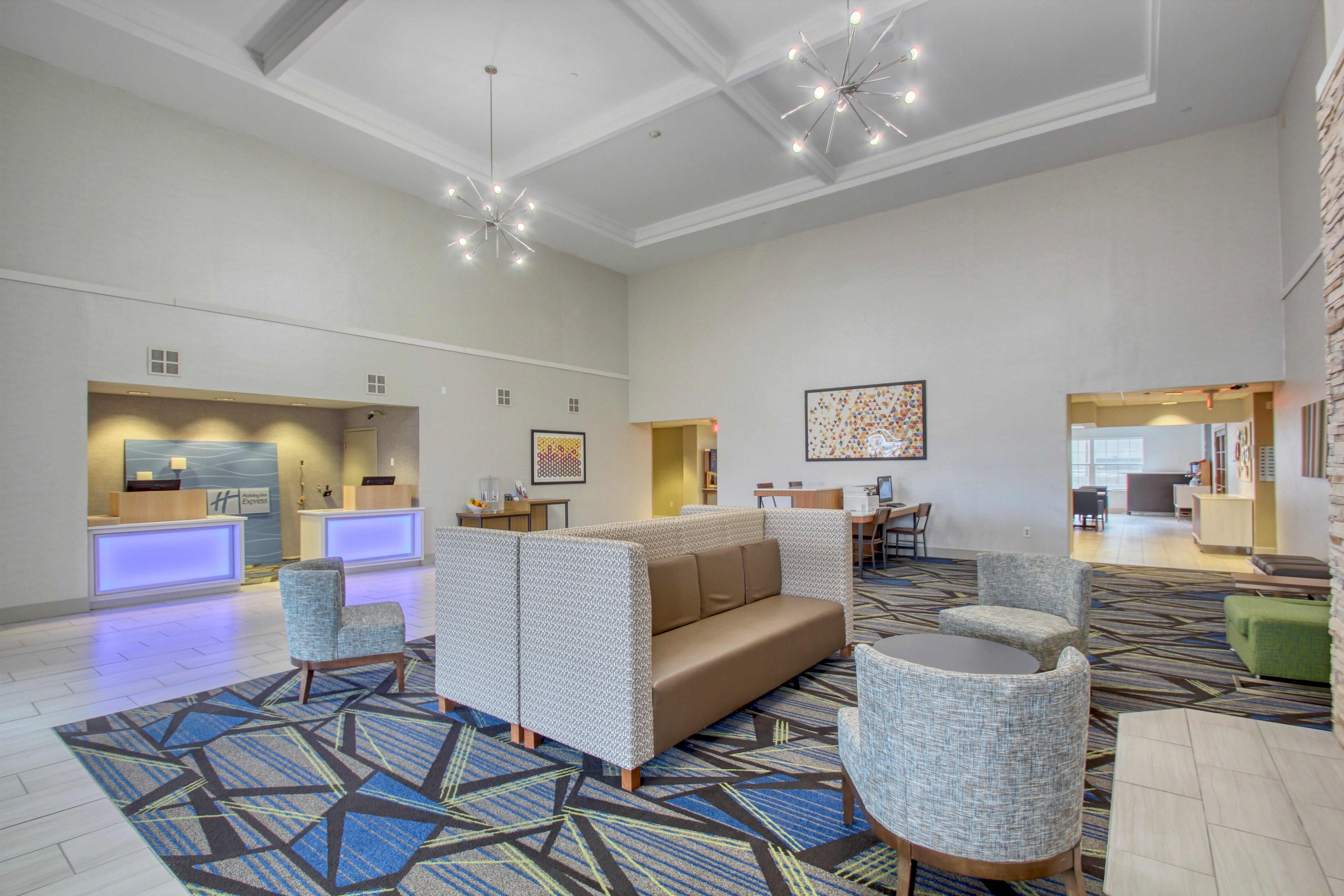 Holiday Inn Express Hotel & Suites Oshkosh - State Route 41 By Ihg Экстерьер фото