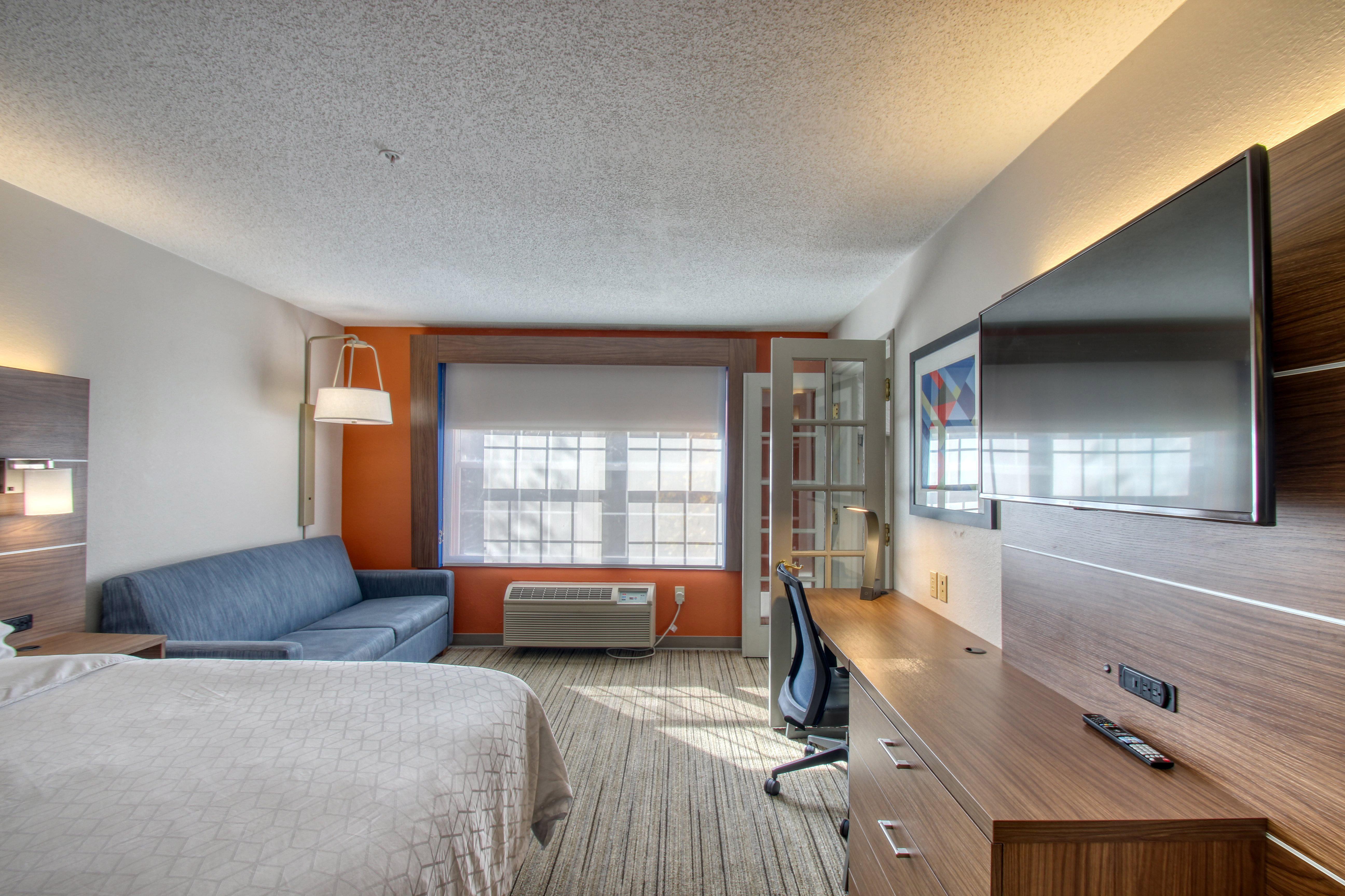 Holiday Inn Express Hotel & Suites Oshkosh - State Route 41 By Ihg Экстерьер фото