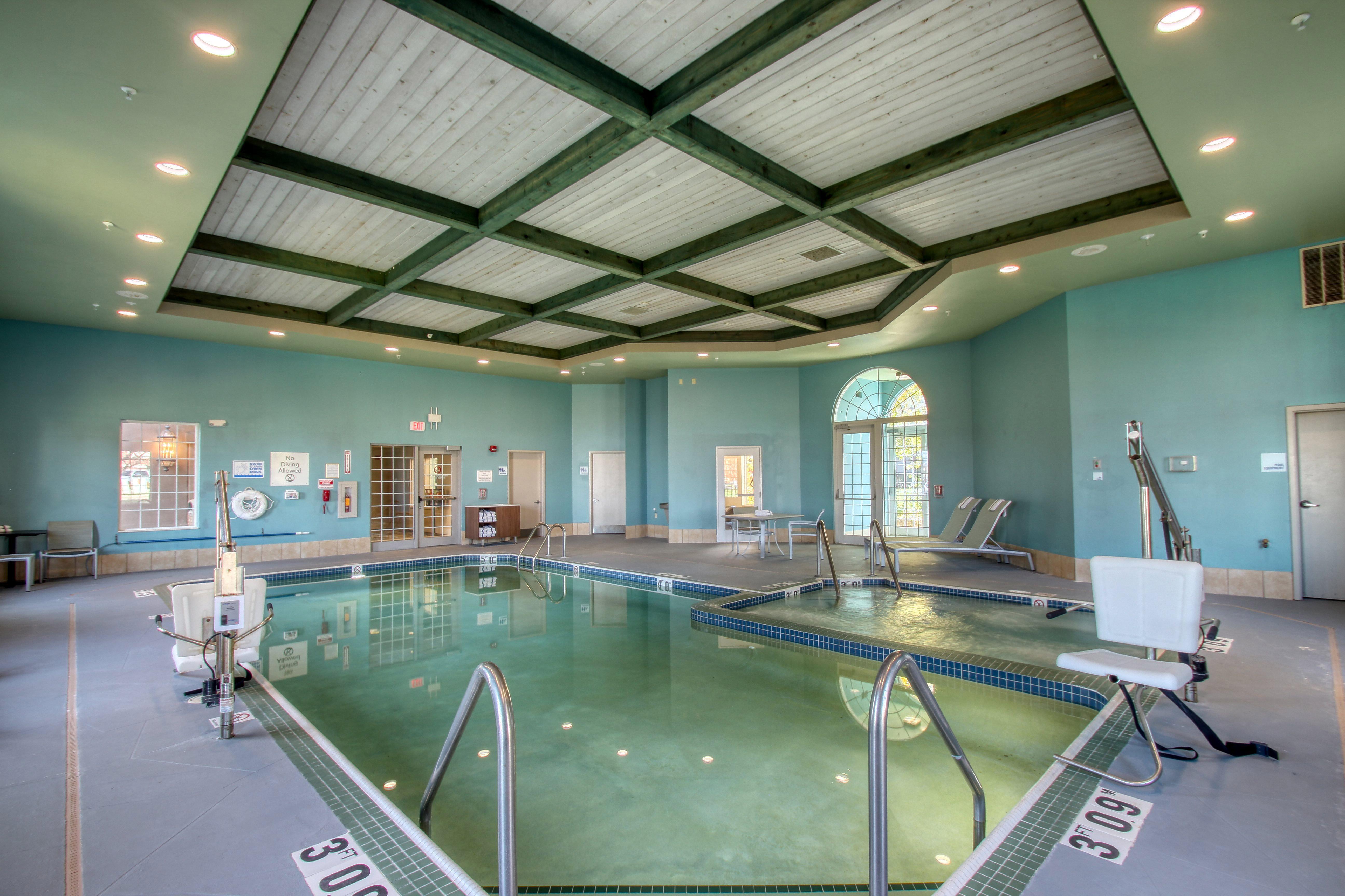 Holiday Inn Express Hotel & Suites Oshkosh - State Route 41 By Ihg Экстерьер фото
